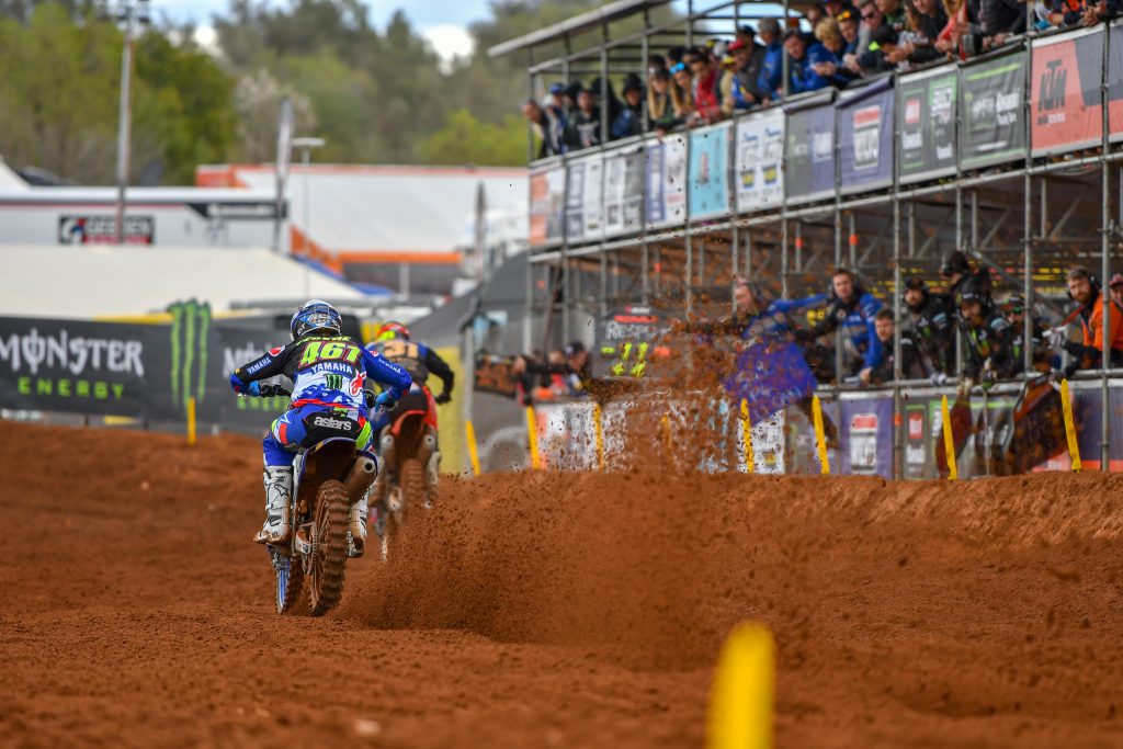 予選2位のフェーブル。サインはこの写真からだと見えないが…。